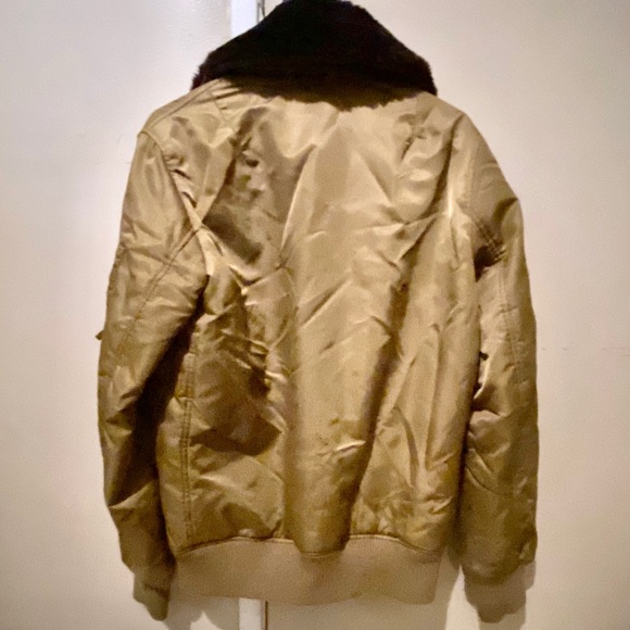 Modern amusement shearling collar bomber jacket - Picture 5 of 6